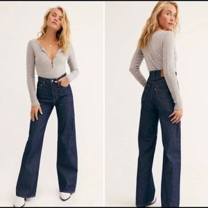 Levi’s Ribcage wideleg jeans in high and mighty